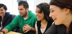 students with computer